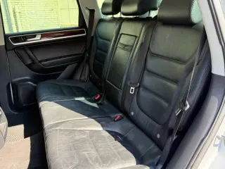2012 Volkswagen Touareg VR6 Sport