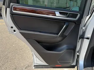 2012 Volkswagen Touareg VR6 Sport