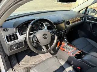2012 Volkswagen Touareg VR6 Sport