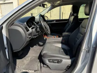 2012 Volkswagen Touareg VR6 Sport