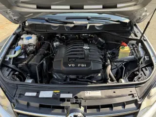 2012 Volkswagen Touareg VR6 Sport