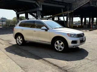 2012 Volkswagen Touareg VR6 Sport
