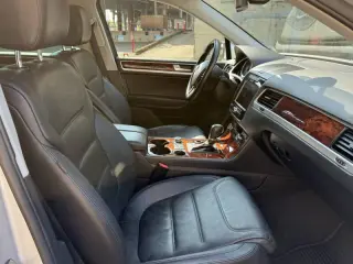 2012 Volkswagen Touareg VR6 Sport