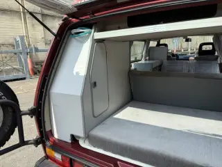 1988 Volkswagen Vanagon Camper