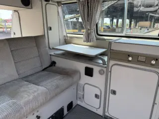 1988 Volkswagen Vanagon Camper