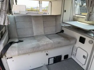 1988 Volkswagen Vanagon Camper