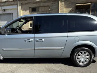 2006 Chrysler Town and Country Touring
