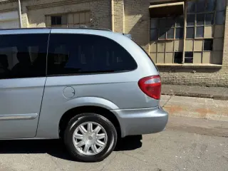 2006 Chrysler Town and Country Touring