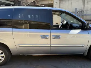 2006 Chrysler Town and Country Touring