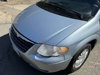 2006 Chrysler Town and Country Touring