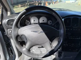2006 Chrysler Town and Country Touring