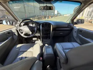 2006 Chrysler Town and Country Touring