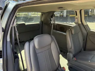 2006 Chrysler Town and Country Touring