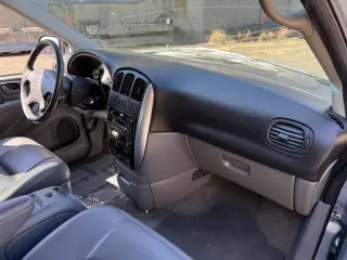 2006 Chrysler Town and Country Touring