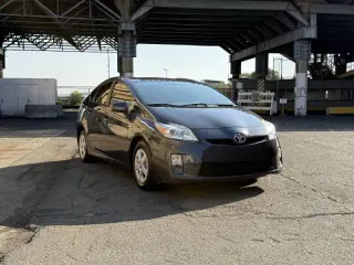 2010 Toyota Prius III