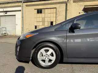 2010 Toyota Prius III