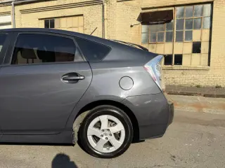 2010 Toyota Prius III