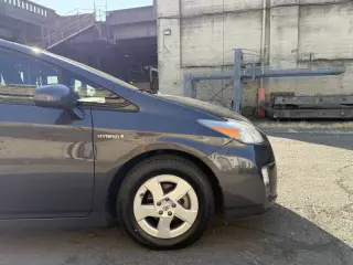 2010 Toyota Prius III