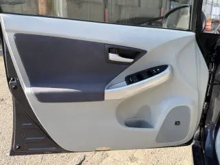 2010 Toyota Prius III