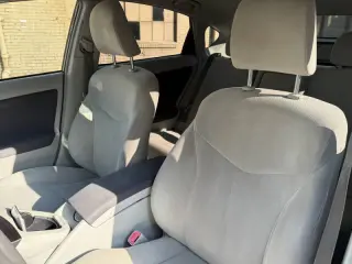 2010 Toyota Prius III