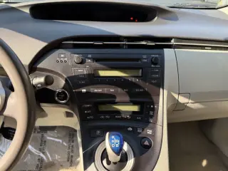 2010 Toyota Prius III
