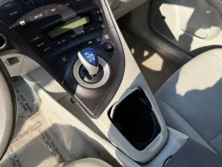 2010 Toyota Prius III