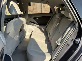 2010 Toyota Prius III