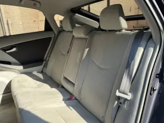 2010 Toyota Prius III