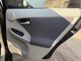 2010 Toyota Prius III