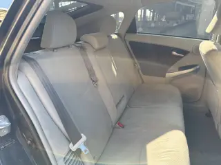 2010 Toyota Prius III