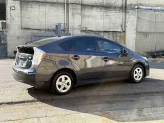 2010 Toyota Prius III