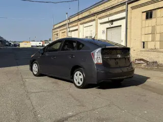 2010 Toyota Prius III