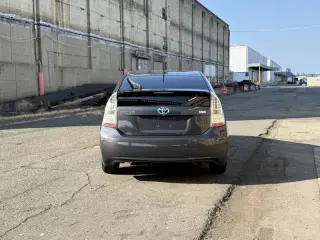 2010 Toyota Prius III