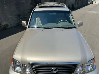 2000 Lexus LX 470