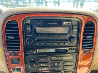 2000 Lexus LX 470