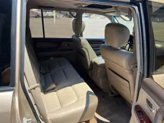 2000 Lexus LX 470