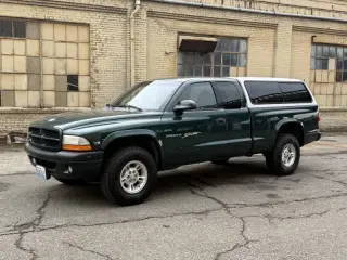 1999 Dodge Dakota SLT