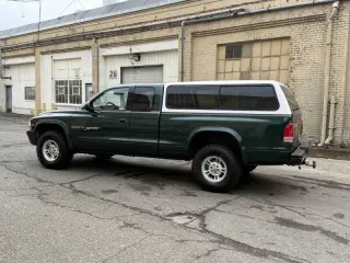 1999 Dodge Dakota SLT