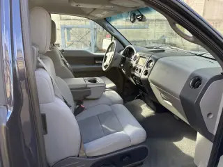 2005 Ford F-150 XLT