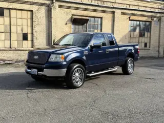 2005 Ford F-150 XLT