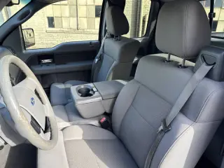 2005 Ford F-150 XLT