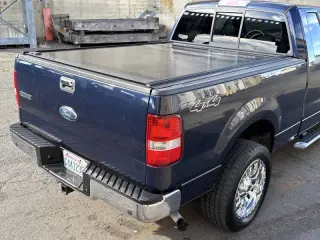 2005 Ford F-150 XLT