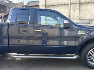 2005 Ford F-150 XLT