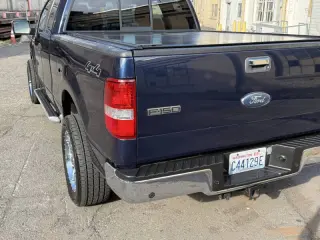 2005 Ford F-150 XLT
