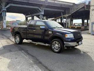 2005 Ford F-150 XLT
