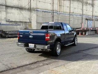 2005 Ford F-150 XLT