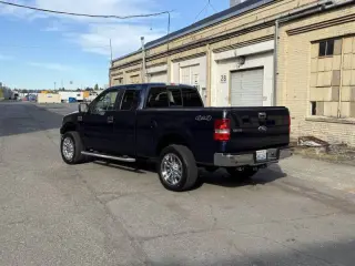 2005 Ford F-150 XLT