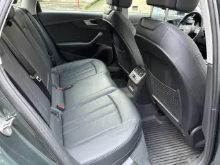 2017 Audi A4 2.0T quattro Premium Plus