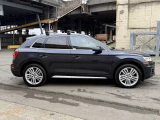 2019 Audi Q5 quattro Premium Plus 45 TFSI
