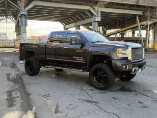 2015 GMC Sierra 3500HD Denali
